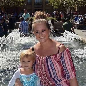 Meet your Posher, Brooke